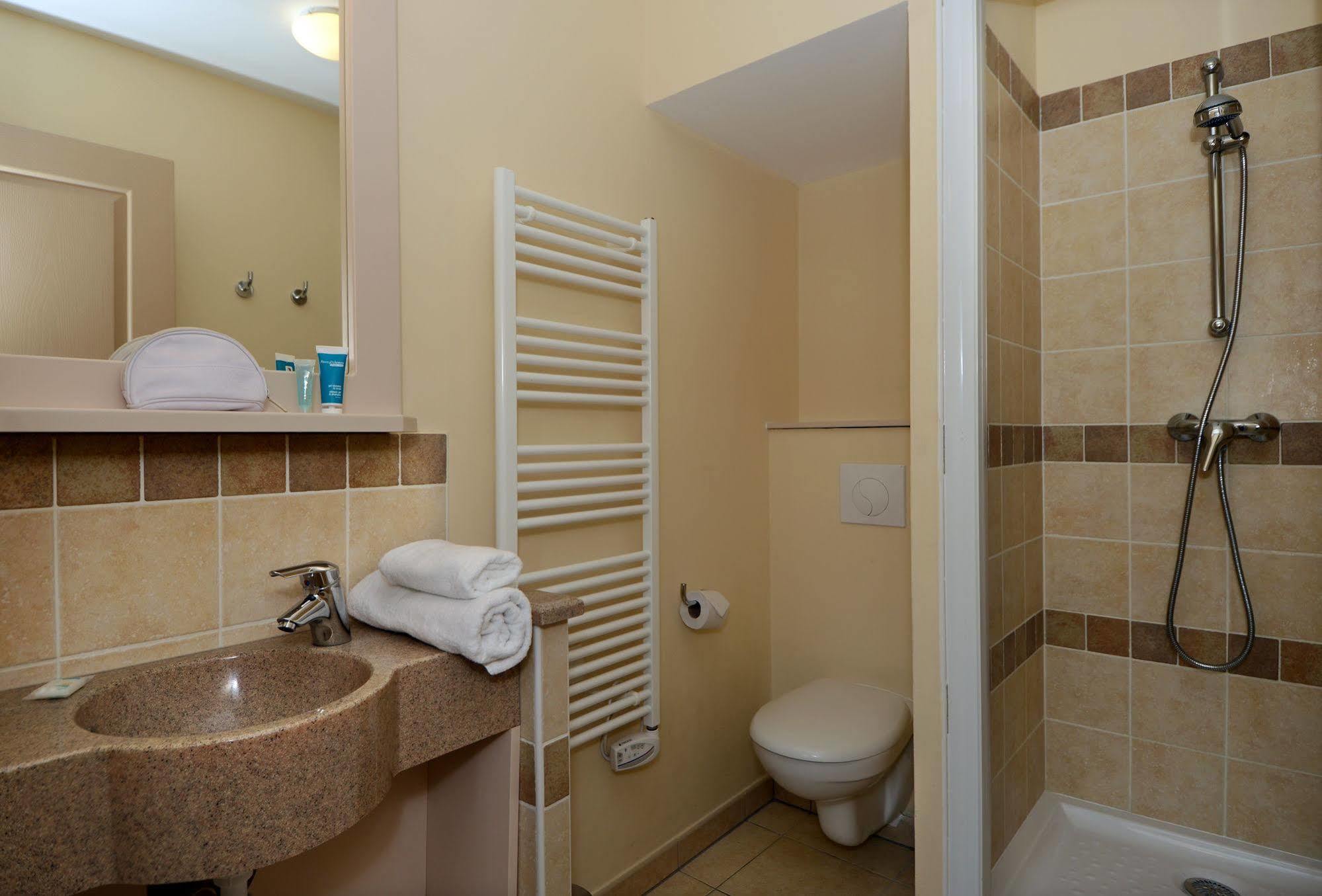 Residence Pierre & Vacances Les Coteaux De Pont-Royal 马勒莫尔 外观 照片
